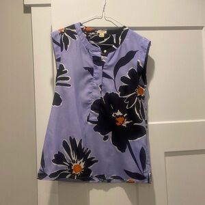 J Crew blue lavender florall shell size 0 petite / extra small XS